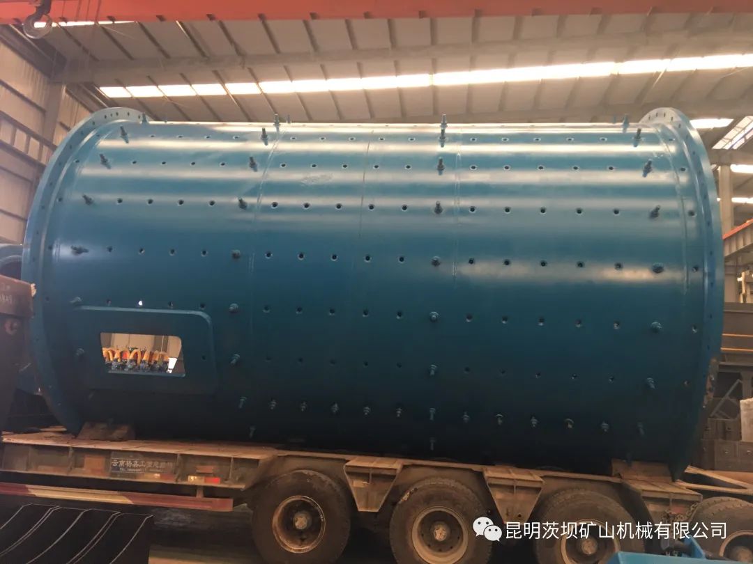 MQG-3600X6000 Ball Mill Successfully Enters the Site for Installation Company news 第10张