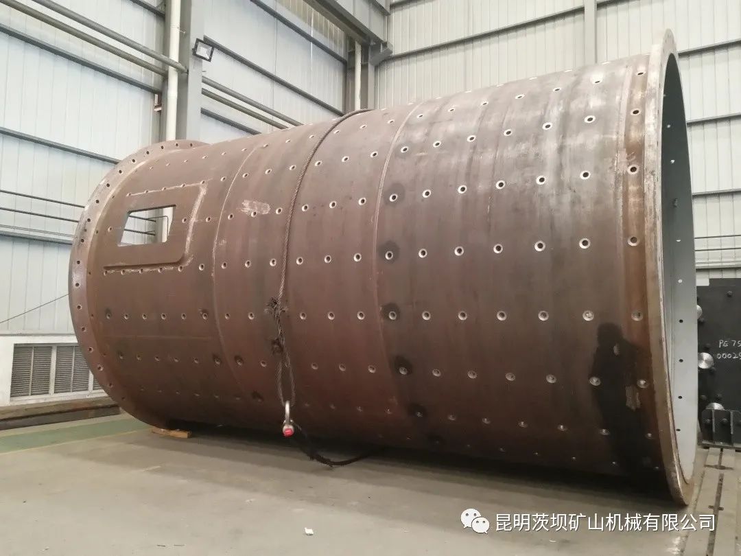 MQG-3600X6000 Ball Mill Successfully Enters the Site for Installation Company news 第2张