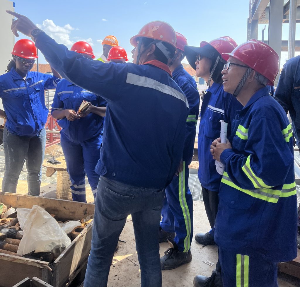 Ciba Diggins Machinery  | Dual-Mass Energy-Saving Vibrating Screens Boost the Successful Trial Operation of Shandong Gold's Ghana Gold Mine Project! Company news 第10张