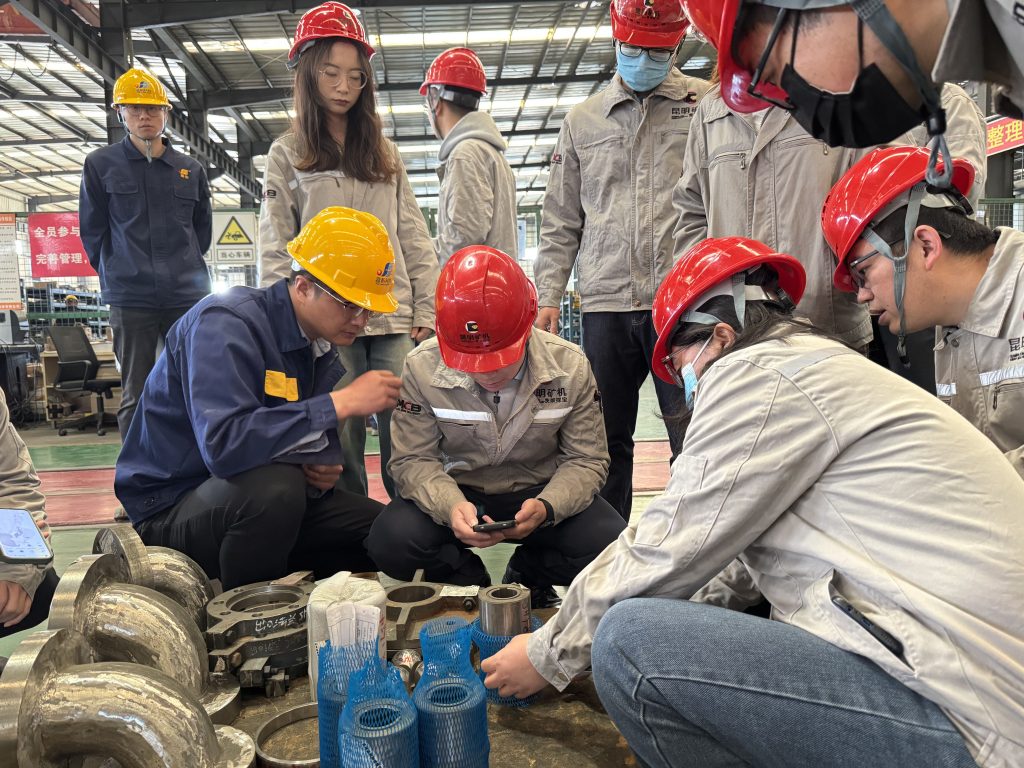 Exploring the Path of Growth, Forging the Future of Mining Machinery: A Study Tour for Reserve Cadres and New Employees at Ciba Diggins Machinery Company news 第7张