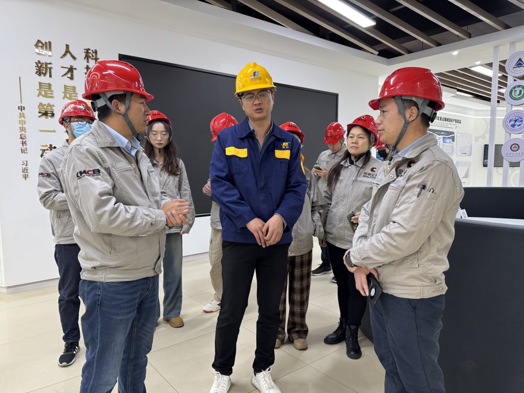 Exploring the Path of Growth, Forging the Future of Mining Machinery: A Study Tour for Reserve Cadres and New Employees at Ciba Diggins Machinery Company news 第19张